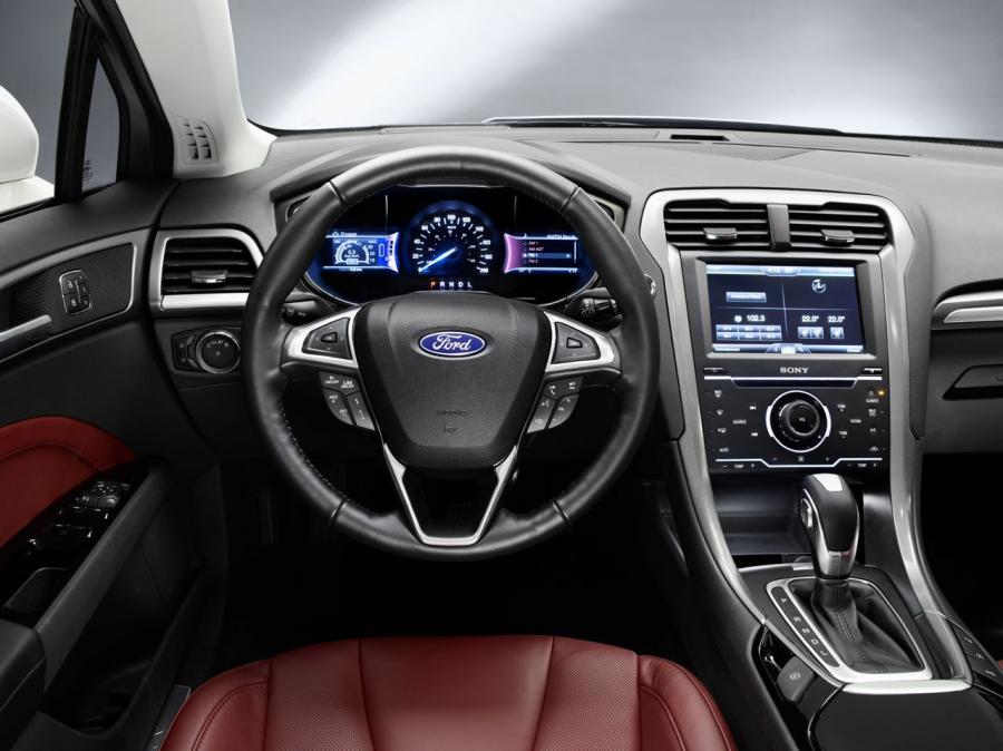  Ford Mondeo Wagon 2013 года  (фото 2 из 3)